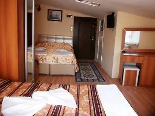 Otel Holiday Time
